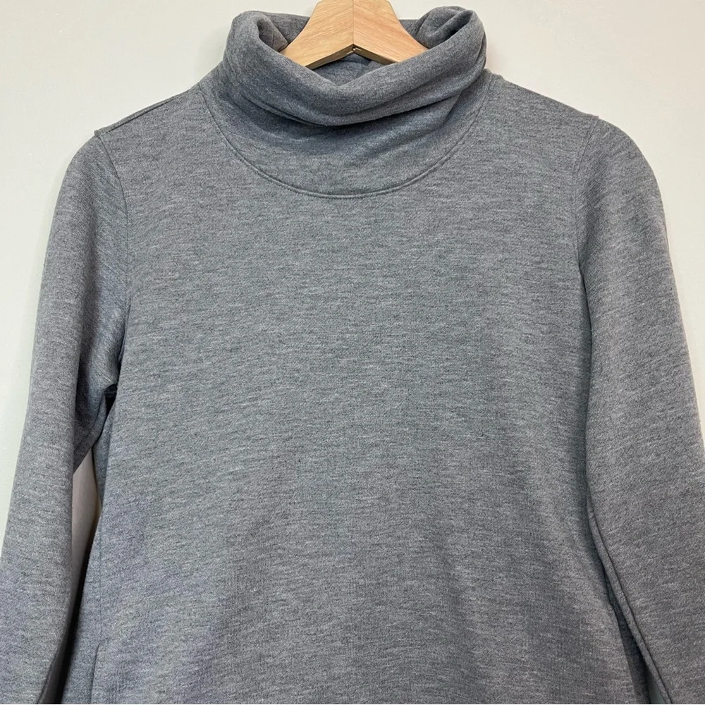 Nike gray turtle